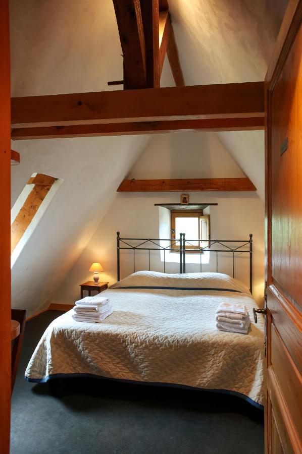 ช็องบร์ โดต ลา รอสซิโลนี Bed & Breakfast Beynac-et-Cazenac ภายนอก รูปภาพ